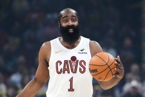 又轰下42+12+5！抱歉哈登：你要从历史第二变成历史第三了